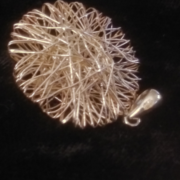 Pendent - Picture 5 of 5